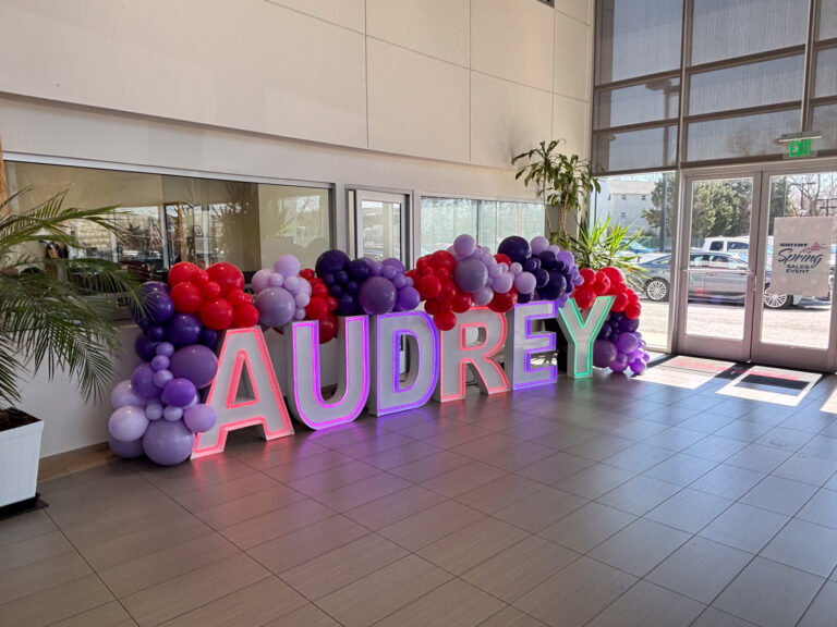 A Send-Off Filled with Aloha and Applause